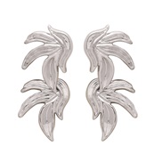 ( Silver)occidental style exaggerating temperament long style Metal leaves earrings  retro wind Leaf earring