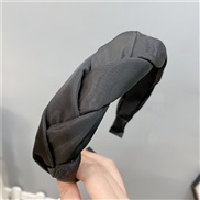 ( black)Cloth twisted Headband retro pure color Headband Korean style trend color weave head buckle