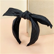 ( blackrhombus )Korean styleu leather bow width eadband  retro color brief woman  woman eadband