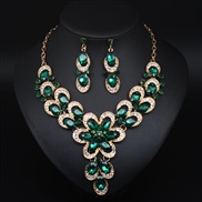 ( green)  occidental style luxurious exaggerating gem flowers clavicle short necklace earrings set