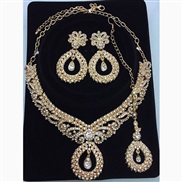 ( yellow)white Rhinestone necklace earrings chain three  bride wedding setewelry set