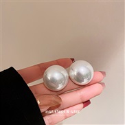 ( Silver needle )silver big Pearl geometry earrings Korea brief temperament ear stud day all-Purpose Earring woman