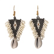 ( A style gray)Bohemia wind triangle earrings woman  handmade beads romantic Shells pendant arring