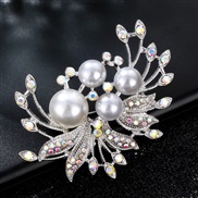 Korean fashion concise flash diamond Pearl elegant temperament lady brooch