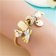 ( yellow)occidental style fashion samll samll pendant more elementsP more bracelet lovely wind trend bracelet woman