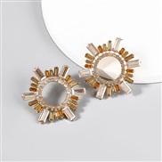 ( Gold)occidental style creative personality Alloy diamond Rhinestone sun flower earrings woman fashion brief super arr