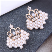 Korean style fashion sweet concise crown love Pearl temperament ear stud