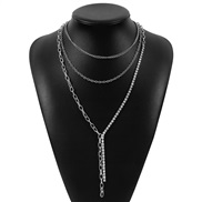 ( White K) exaggerating multilayerY chain claw chain splice necklace  fashion creative chain woman