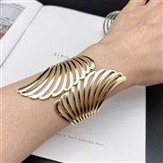 ( Gold)racelet occidental style exaggerating angel wings width bangle  Metal