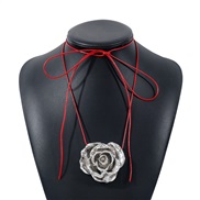 ( White K)occidental style three-dimensional Alloy flowers necklace  retro elegant belt wind chainnecklace