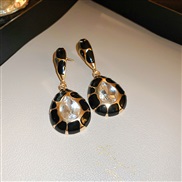 ( Silver needle  Black  white water drop)retro color enamel diamond drop silver earrings fashion samll temperament high