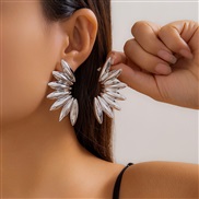 ( 3  White K 3 69)occidental style Earring punk wind brief sector ear stud woman all-Purpose flowersearrings
