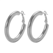 ( White K)E occidental style geometry pattern twining circle earrings  fashion personality exaggerating wind earring