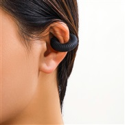 ( black 3 33)occidental style brief color pattern Stripe Ear clip woman circle Ear clip