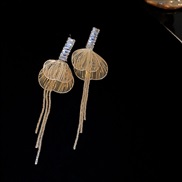 ( Silver needle  Gold Tassels)high Metal diamond silver leaf tassel silver earrings fashion elegant long style temperam