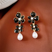( Silver needle  black FlowerPearl )retro enamel flowers drop Pearl silver earrings fashion samll high temperament Earr