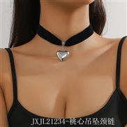 (JXJL21234 peach heart  )retro black velvet Peach heart love pendant necklace woman velvet belt chain clavicle chain Co
