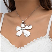 ( 2  necklace  White K 6 73)occidental style  fashion Metal wind flowers necklace  exaggerating big leaf flowernecklace