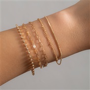 ( White K 4617)occidental style  brief Metal chain  fashion lady gold bracelet set