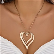 ( 8  Gold 6122)occidental style  exaggerating Metal big love necklace  twining velvet Peach heart