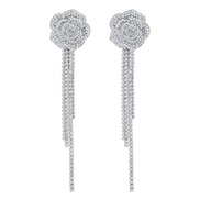 ( White K)E retro fully-jewelled three-dimensional flower earrings  elegant samll tassel earring