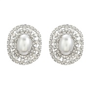 ( Silver)super claw chain occidental style earrings woman Round Alloy diamond embed Pearl ear stud banquet style