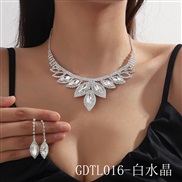 (GDTL 16   crystal) occidental style necklace set fashion high-end crystal necklace earrings two