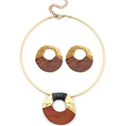 ( Gold)occidental style summer brief retro Metal splice Round earrings Collar set