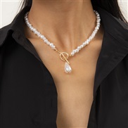 ( 4 Gold 3834)occidental style  temperament Pearl necklace  creative Irregular chain clavicle woman