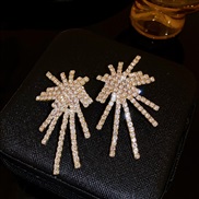 ( Silver needle  Gold)fashion diamond Irregular earrings  Koreains samll silver ear stud temperament high Earring
