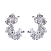 ( Silver)occidental style retro Alloy flowers earrings woman  exaggerating wind temperament Metal Earring trend