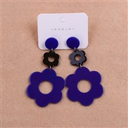 ( sapphire blue  ) color splice flowers earrings ear stud hollow sweet wind Acrylic earring personality woman