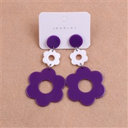 (purple ) color splice flowers earrings ear stud hollow sweet wind Acrylic earring personality woman