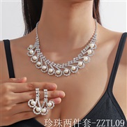 (Pearl  Two piece suit ZZTL 9)  claw chain series exaggerating Pearl Rhinestone necklace earrings set  banquet necklace