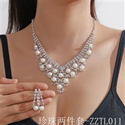 (Pearl  Two piece suit ZZTL 11)  claw chain series exaggerating Pearl Rhinestone necklace earrings set  banquet necklace