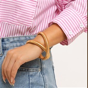 ( 2  Gold 2 4 )occidental style  brief punk Metal bangle  personality bracelet woman