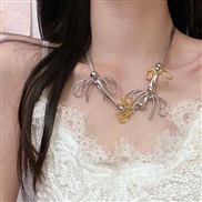 ( necklace)occidental style samll personality exaggerating wind gold silver color bow necklace high temperament clavicl