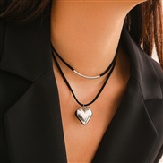 ( White K 6251)occidental style  heart-shaped pendant necklace Double layernecklace  brief Peach heart velvet