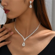 (SZ 736baik) occidental style woman set gift fashion temperament Rhinestone necklace bracelet ear stud woman