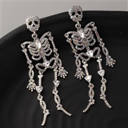 ( White KAB)occidental style personality creative crystal diamond ear stud Alloy skull Earring