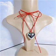( 2   red)occidental style necklace velvet clavicle chain big love pendant Collar