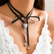 ( black 6267)occidental style sweet personality love pendant necklace woman  belt Collar