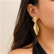 ( 2  Gold 3164)occidental style fashion Metal surface ear stud woman retro all-Purpose geometry Earringearrings