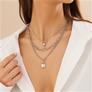 ( White K 6222)occidental style  fashion diamond keylock pendant necklace  brief Metal chain clavicle woman