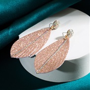 ( champagne)occidental style personality trend leather earrings woman Alloy diamond leaves pendant exaggerating Earring