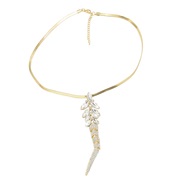 ( Golden white ) occidental style necklace lady Alloy diamond flowers leaves pendant exaggerating style sweater chain