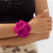 (B2 34)occidental style wind exaggerating rose bracelet  Pearl samll temperament elegant fashion flower