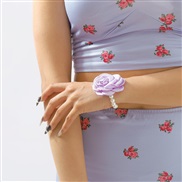 (B2 89)occidental style wind exaggerating rose bracelet  Pearl samll temperament elegant fashion flower