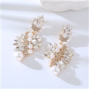 ( white)Korean style small fresh style fully-jewelled earrings fashion temperament Pearl earrings high banquet elegant 