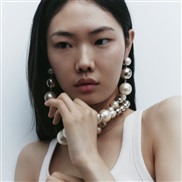 (Suit )occidental style fashion temperament Round Pearl earrings necklace wind exaggerating samll set